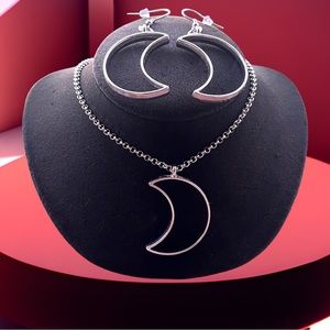 Crescent moon set . Necklace + matching earrings . Stainless steel chain . Boho
